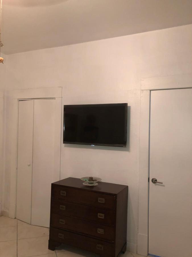 Private Suite Next To Calle Ocho Miami Esterno foto