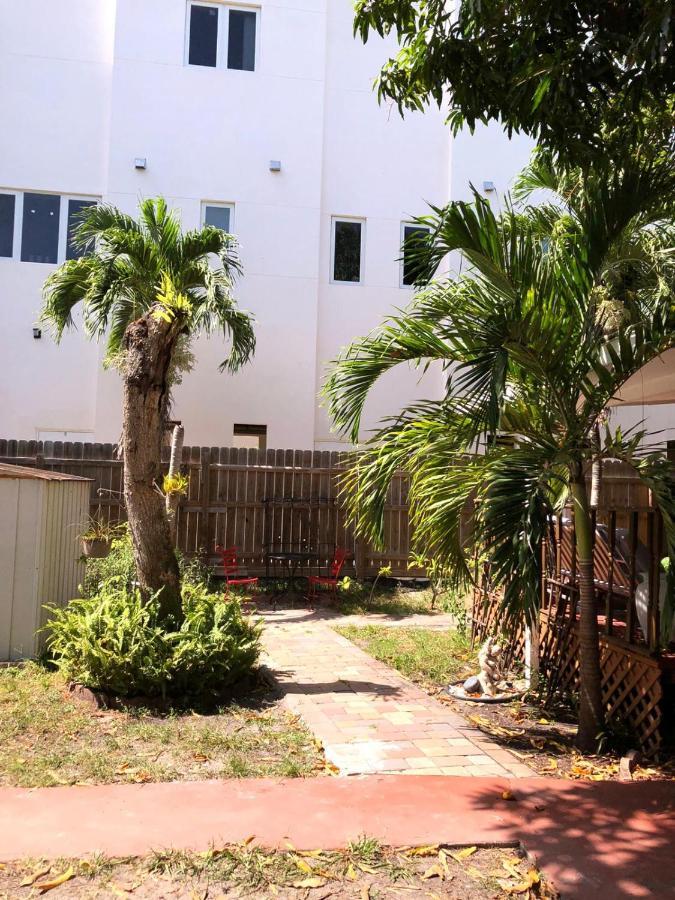 Private Suite Next To Calle Ocho Miami Esterno foto