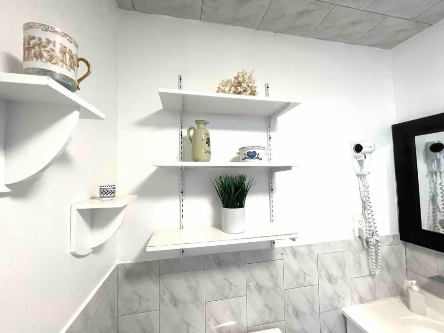 Private Suite Next To Calle Ocho Miami Esterno foto