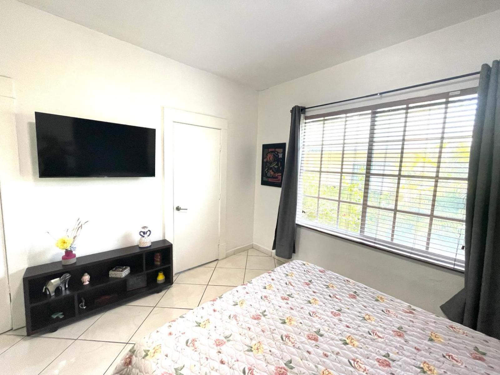 Private Suite Next To Calle Ocho Miami Esterno foto